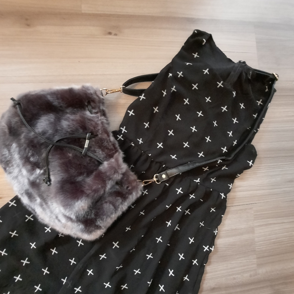 Ardenes Faux Fur Hand bag purse